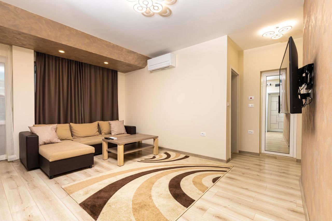 Sunny 1Bd Apartment In Old Town By Flat Mаnager プロヴディフ エクステリア 写真