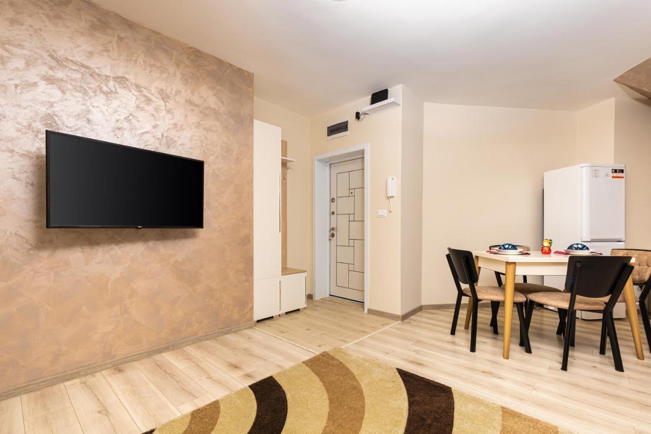 Sunny 1Bd Apartment In Old Town By Flat Mаnager プロヴディフ エクステリア 写真