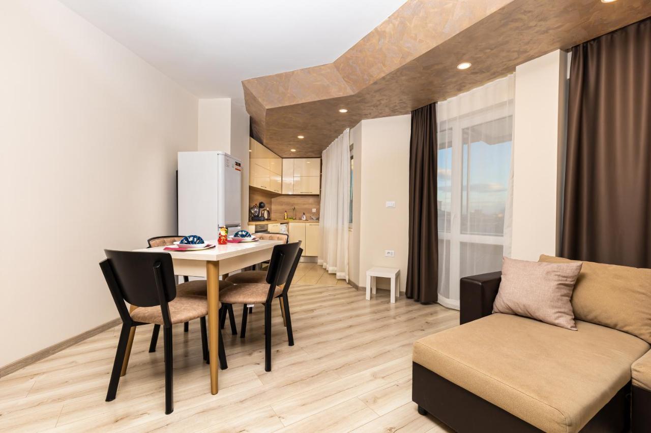 Sunny 1Bd Apartment In Old Town By Flat Mаnager プロヴディフ エクステリア 写真