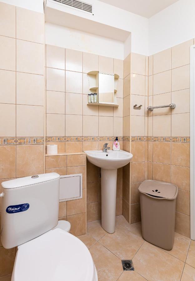 Sunny 1Bd Apartment In Old Town By Flat Mаnager プロヴディフ エクステリア 写真